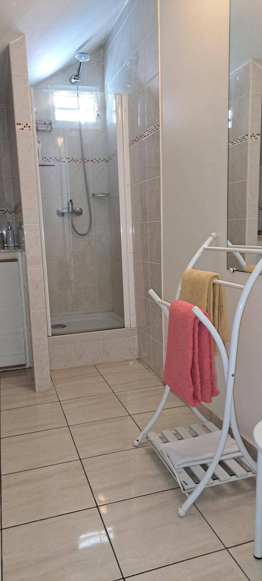 Logement Spacieux Deux Pieces A Baie Mahault Kültér fotó